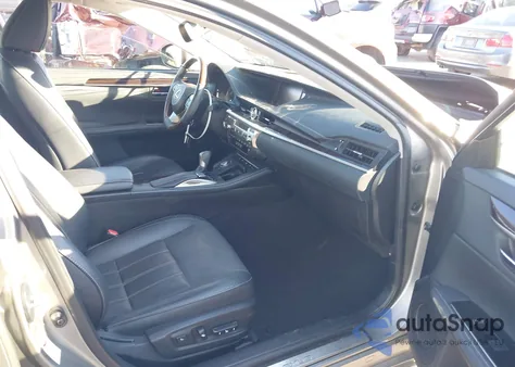 2018 Lexus Es 350 z USA, uszkodzony, nr VIN 58ABK1GG7JU092329